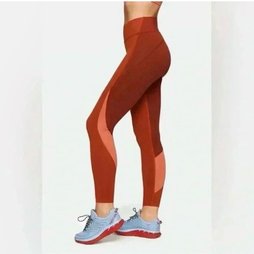 Outdoor Voices Women's TechSweat  7/8 Zoom Leggings Brick/Currant/Adobe sz small